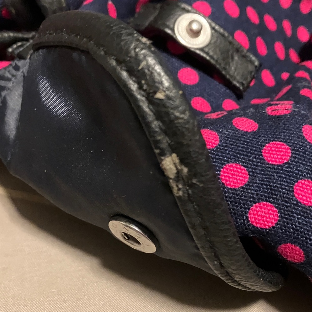 CANDIES. NAVY & PINK BACKPACK. POCKETS ON SIDE. VERY CLEAN. GOOD FOR TRAVEL. EUC - Picture 14 of 14